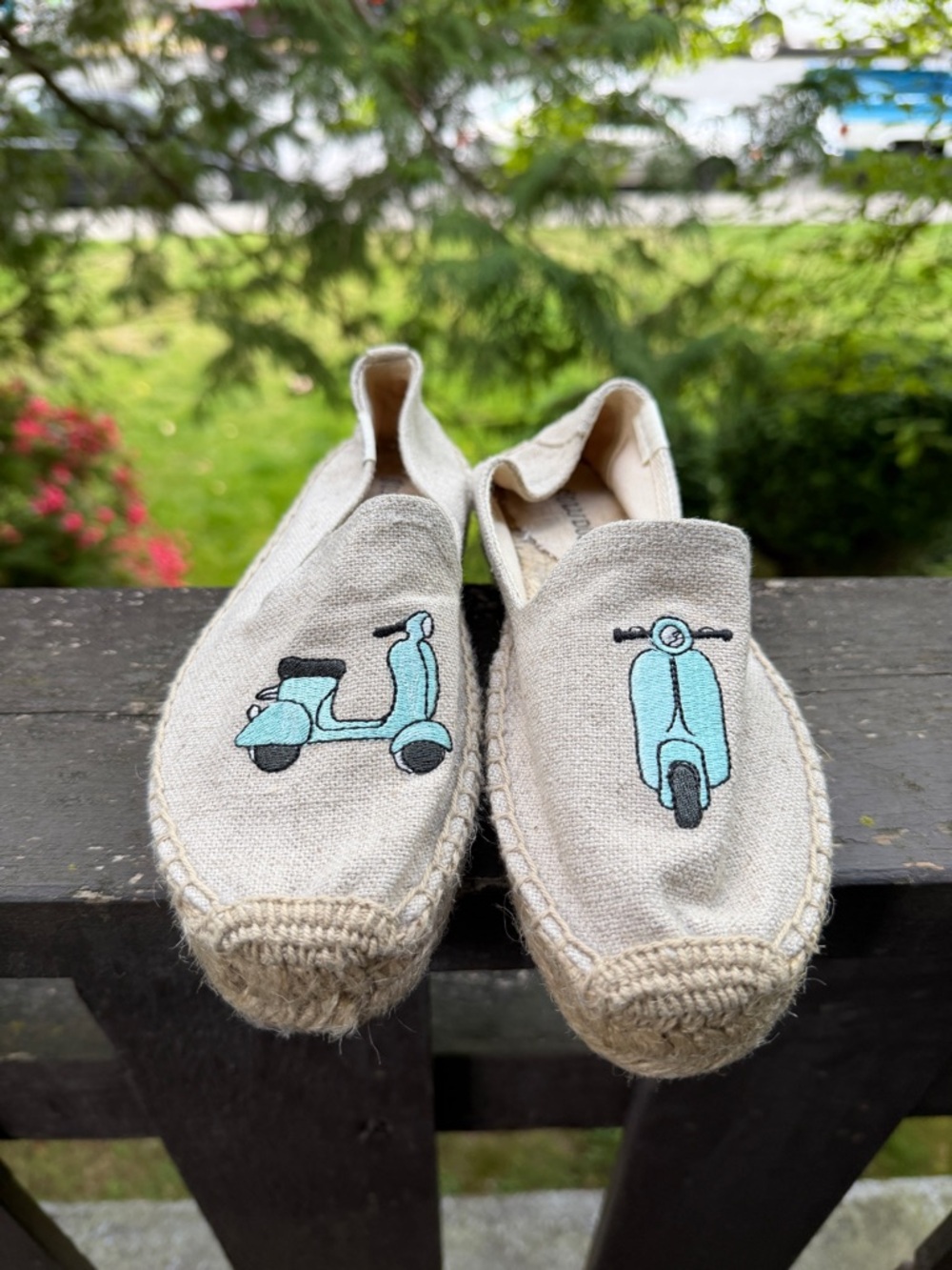 🛵Like New☀️Soludos Natural Canvas Espadrilles with Vespa Motif